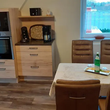 شقة 80m Monteurwohnung Max 4 Erw In 2 Schlafzimmer